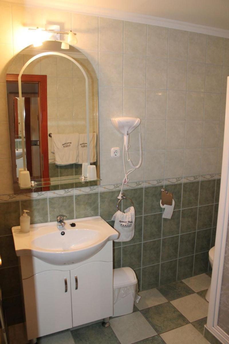 Rozmann Family Panzio & Apartmanhaz Sárvár Extérieur photo